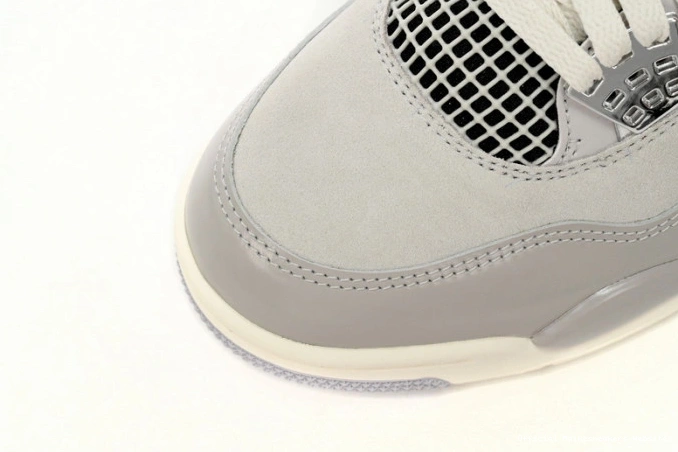 Official Maikesneakers AQ9129-001 WMNS Moments 4 Jordan Frozen Air 0715